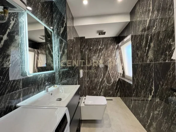 Tirane, jepet me qera apartament 1+1 Kati 3, 60 m² 540 € 