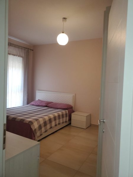 Tirane, shitet apartament 1+1+Ballkon Kati 2, 74 m² 92.000 € (RRUGA MUHAMED DELIU)