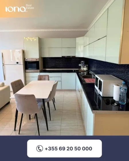 Shkembi Kavajes, shitet apartament 1+1 Kati 5, 60 m² 80.000 € (300m Distanc Nga Deti)