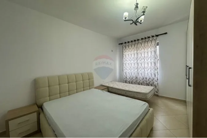 Tirane, jepet me qera apartament 1+1 Kati 3, 70 m² 400 € (Astir)