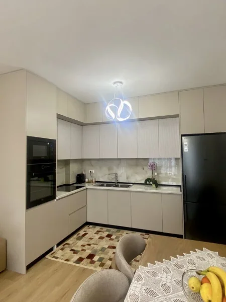 Tirane, shitet apartament 2+1+Ballkon Kati 4, 101 m² 170.000 € (Kompleksi Vila-L 2021, Astir)