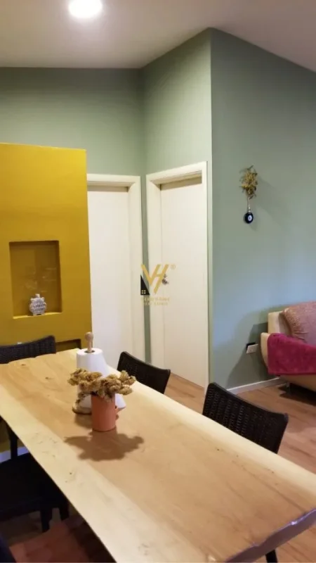 Tirane, jepet me qera shtepi 2+1+Ballkon Kati 0, 100 m² 600 € (PICALLE)