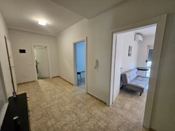 Tirane, jepet me qera apartament 1+1 Kati 6, 60 m² 600 € 