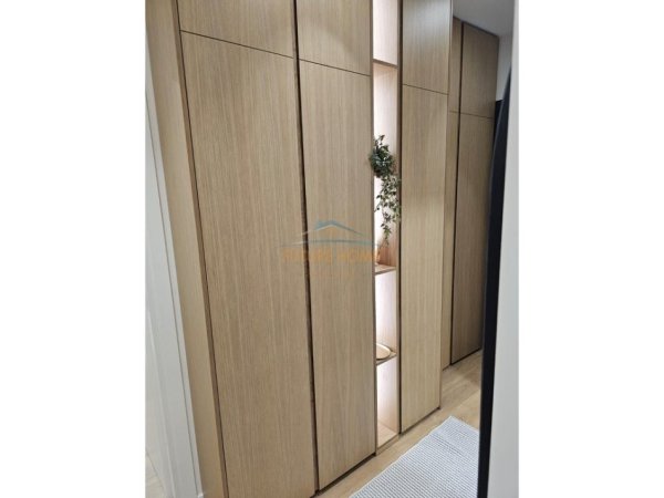 Tirane, jepet me qera apartament 2+1 Kati 4, 91 m² 750 € 