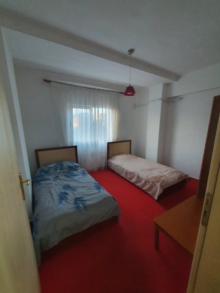 Tirane, jepet me qera apartament 2+1 Kati 4, 480 € 