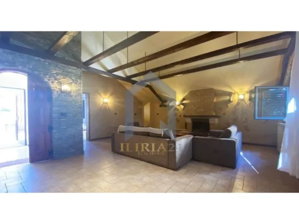 Tirane, shes Vile 5+1+Aneks+Ballkon Kati 3, 468 m² 465.000 € 