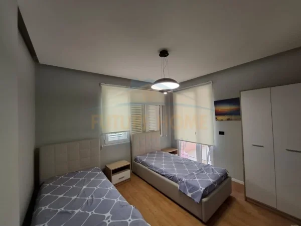 Tirane, jepet me qera apartament 2+1 Kati 2, 113 m² 80 € (Kopshti Botanik)