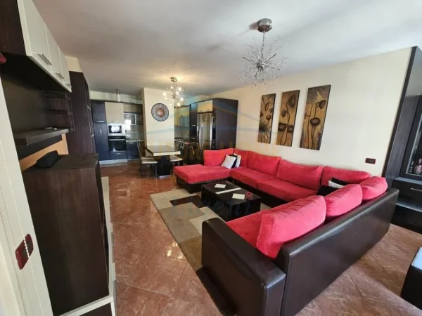 Tirane, shitet apartament 3+1 Kati 2, 95 m² 190.000 € (Unaza e Re, Prane Rrethrrotullimit)