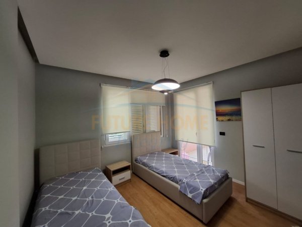 Tirane, jepet me qera apartament 2+1 Kati 2, 92 m² 800 €