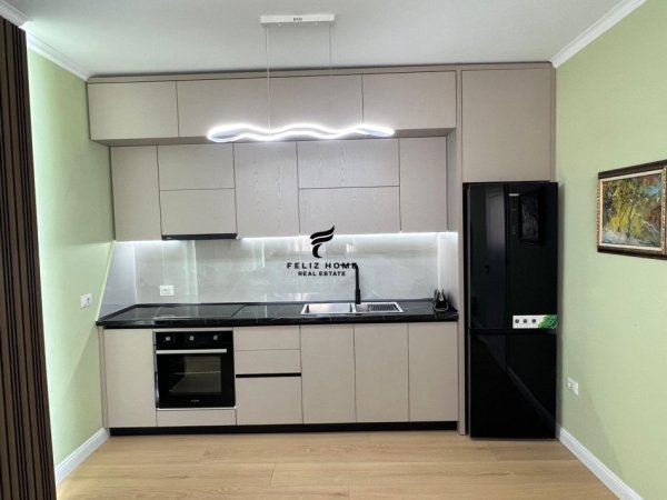 Tirane, shitet apartament 2+1 Kati 3, 88 m² 145.000 € (ASTIR)