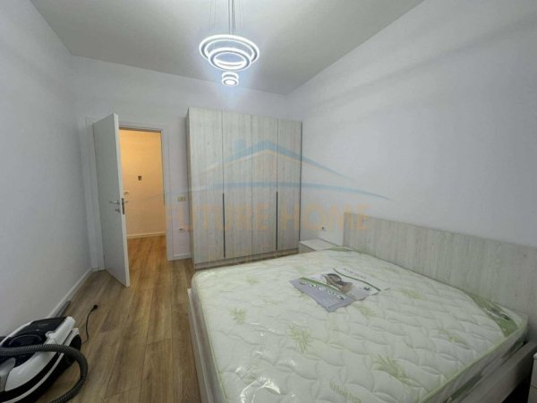 Tirane, jepet me qera apartament 1+1 Kati 4, 64 m² 370 € 