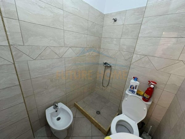 Tirane, jepet me qera apartament 1+1 Kati 4, 64 m² 370 € 