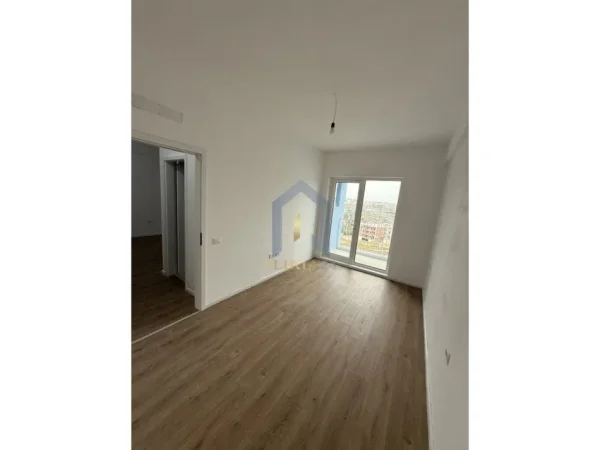 Tirane, shes apartament 1+1+Ballkon Kati 3, 60 m² 88.000 € 