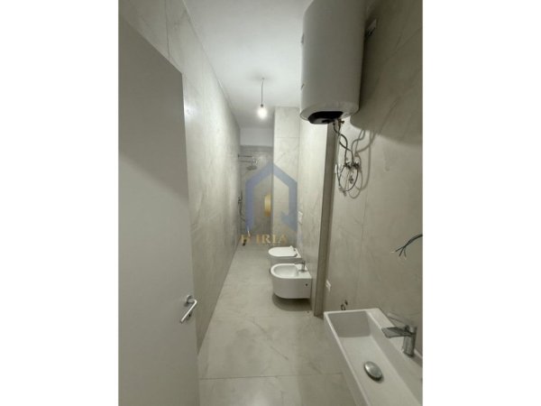 Tirane, shes apartament 1+1+Ballkon Kati 3, 60 m² 88.000 € 