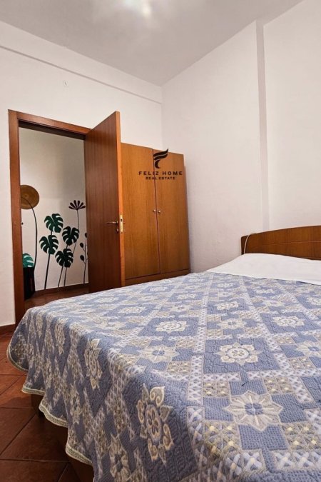 Tirane, jepet me qera apartament 2+1+Ballkon Kati 3, 70 m² 500 € (RRUGA E DURRESIT)
