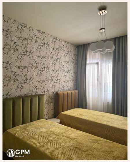 Tirane, jepet me qera super  apartament 2+1 Kati 5, 115 m² ne  Qender tek ish -kinema 17 Nentori