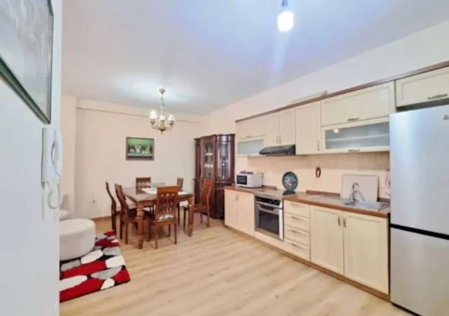 Tirane, jepet me qera apartament 2+1+Ballkon Kati 6, 104 m² 700 € (rruga e kavajes)