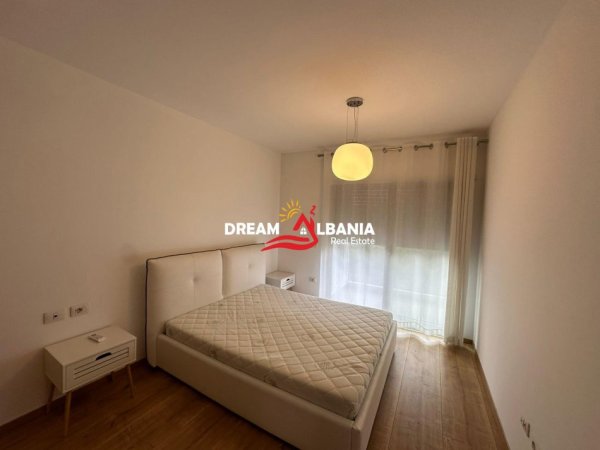 Tirane, jepet me qera Vile 2+1+Ballkon Kati 1, 250 m² 1.550 € (Ne zone e Mulletit)