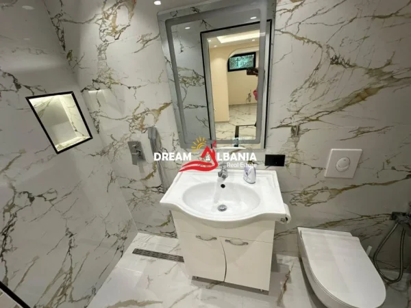 Tirane, jepet me qera zyre Kati 1, 80 m² 1.000 € (Në Rrugën e Elbasanit - ID 4251396)