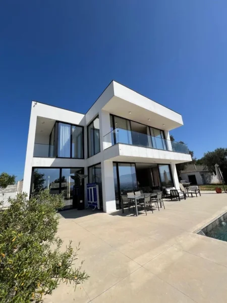 shitet Vile 2 Katshe Kati 2, 3.000 m² 620.000 € (Prane City Park)