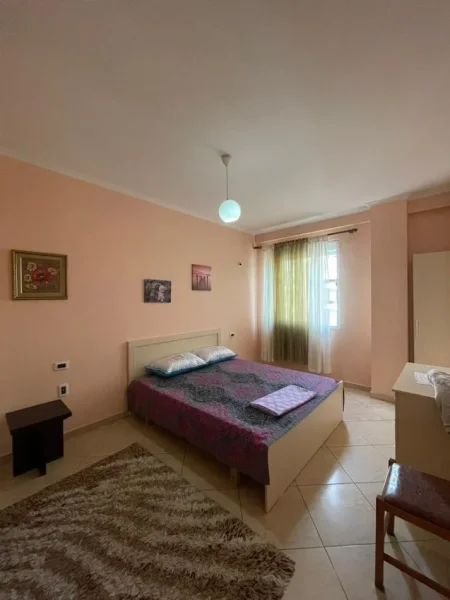 Tirane, jepet me qera apartament 1+1+Ballkon Kati 7, 70 m² 450 € (YZBERISH)