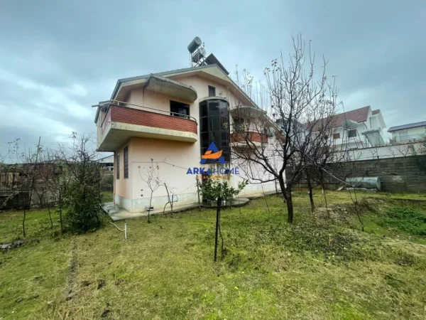Tirane, jepet me qera Vile Kati 2, 1.100 m² 700 € (KTHESA E KAMZES,LAPRAKE)