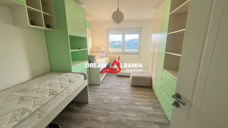 Tirane, jepet me qera apartament 2+1+Ballkon Kati 2, 120 m² 550 € (Ne Aatir - ID 42215302)
