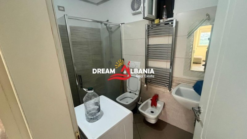 Tirane, jepet me qera apartament 2+1+Ballkon Kati 2, 120 m² 550 € (Ne Aatir - ID 42215302)