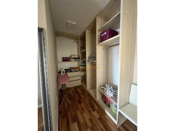 Tirane, jepet me qera apartament 1+1 Kati 5, 80 m² 730 € (Rruga Myslym Shyri)