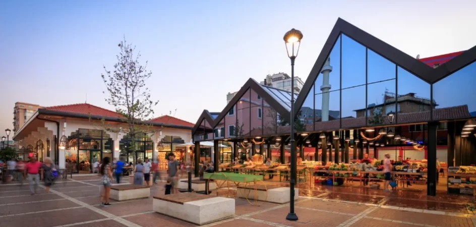 Tirane, shitet dyqan Kati 0, 105 m² 600.000 € (Tek Pazari i Ri - ID 4171545)