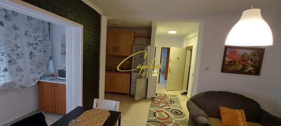 Tirane, jepet me qera apartament duplex 2+1 Kati 5, 60 m² 380 € (ALI DEMI)
