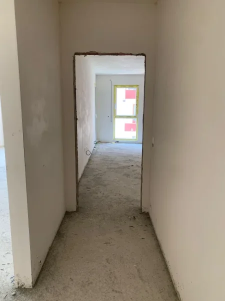 Tirane, shitet apartament 2+1 Kati 1, 121 m²  (Xhamlliku)