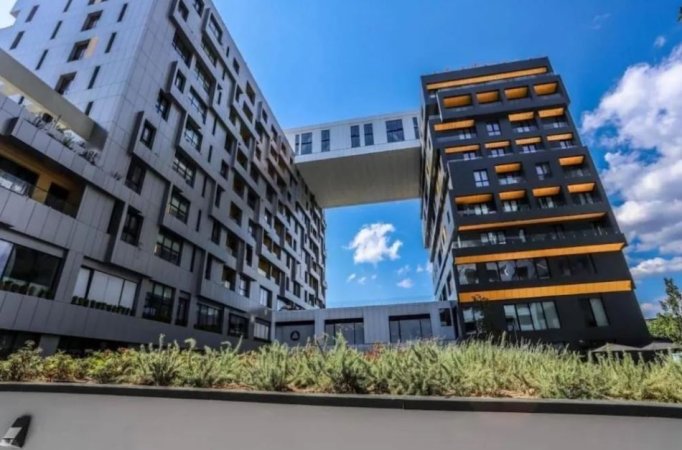 Tirane, shitet apartament 3+1 , 228 m² 630.000 € 