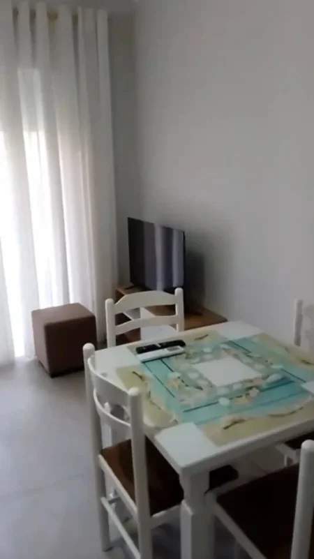 Durres, jepet me qera apartament 1+1 Kati 2, 350 € 