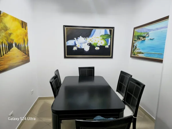Tirane, jepet me qera apartament 2+1+Aneks+Ballkon Kati 5, 100 m² 600 € (Rezidenca Alba)