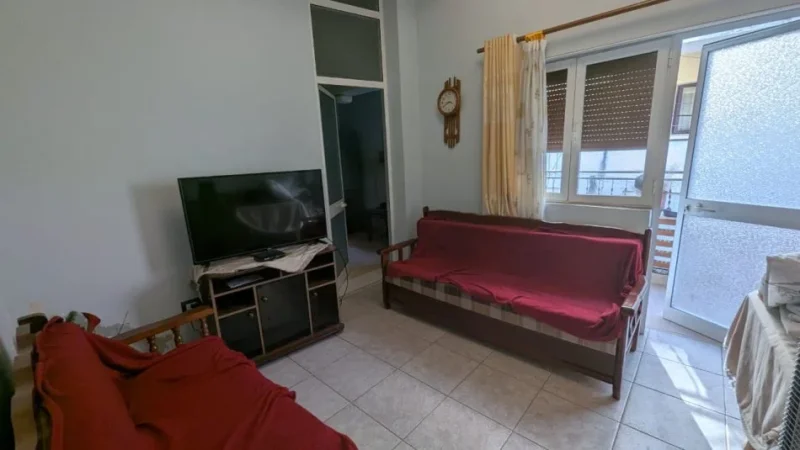 Tirane, jepet me qera apartament 1+1 Kati 2, 70 m² 450 € (Sheshi Willson)
