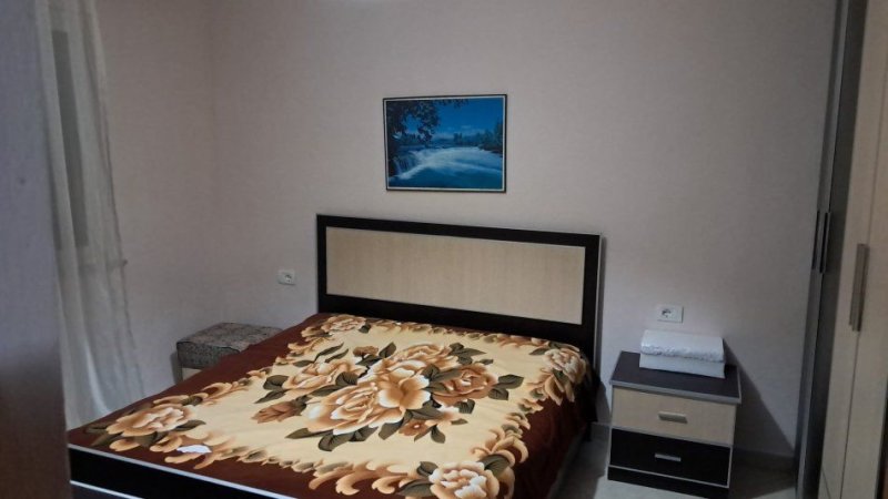 Tirane, jepet me qera apartament 2+1 Kati 6, 56 m² 500 € (Brryli)