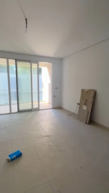 Durres, shitet apartament 1+1+Ballkon Kati 3, 76 m² 220.000 € (GJIRI LALEZIT)