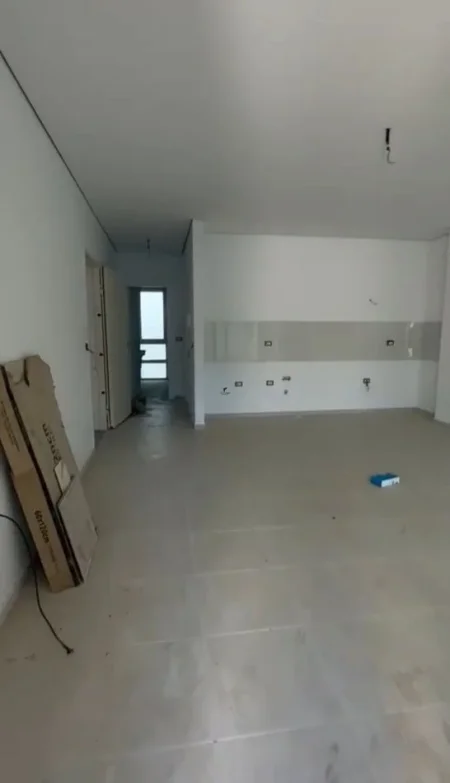 Durres, shitet apartament 1+1+Ballkon Kati 3, 76 m² 220.000 € (GJIRI LALEZIT)