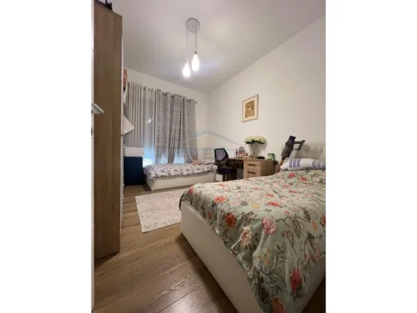 Tirane, shitet apartament 2+1+Ballkon Kati 5, 121 m² 385.000 € 