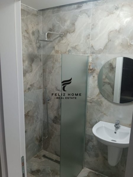 Tirane, jepet me qera apartament 1+1+Ballkon Kati 9, 75 m² 500 € (DON BOSKO)