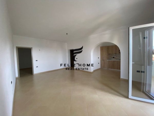 Tirane, jepet me qera apartament 2+1+Ballkon Kati 1, 100 m² 300 € (SELITE)