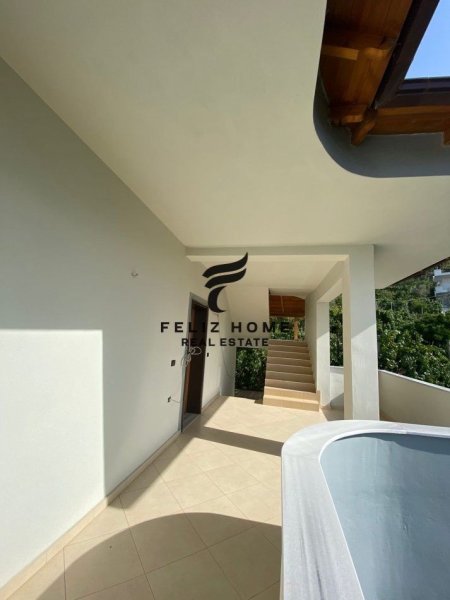 Tirane, jepet me qera apartament 2+1+Ballkon Kati 1, 100 m² 300 € (SELITE)