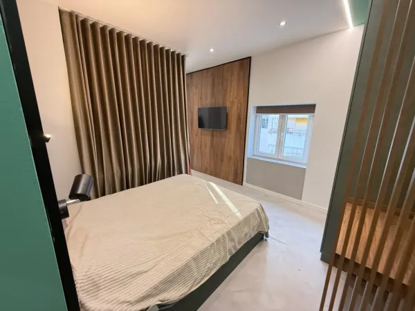 Tirane, shitet apartament 1+1 Kati 5, 74 m² 220.000 € (Shallvaret, Prane Qendres)