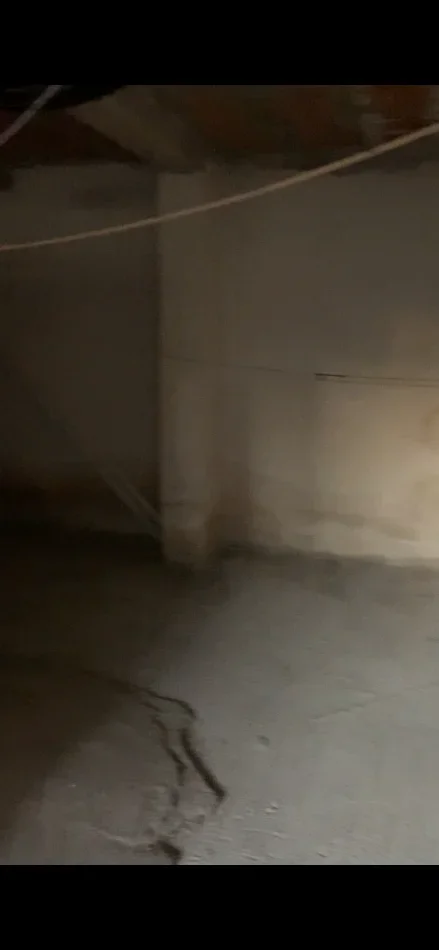 Tirane, shitet magazine Kati 0, 60 m² 50.000 € 