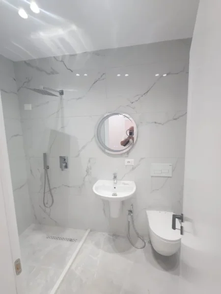 Tirane, shitet apartament 2+1+Ballkon Kati 6, 90 m² 225.000 € (Merdar Shtylla Komuna Parisit)