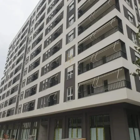 Tirane, shitet apartament 2+1+Ballkon Kati 3, 106 m² 164.700 € (Rr.5 Maji)