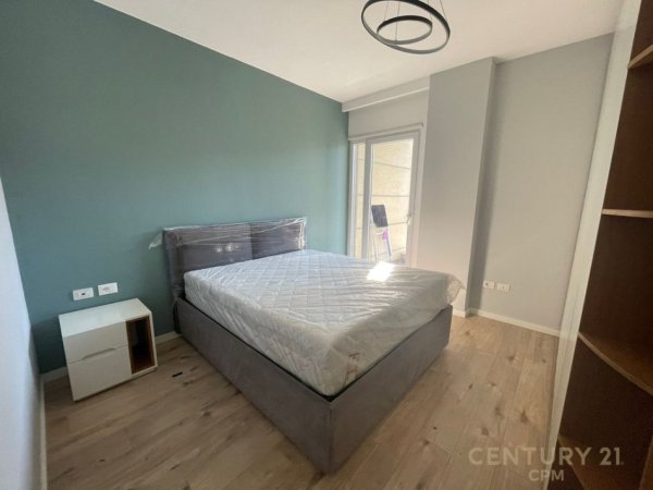 Tirane, jepet me qera apartament 1+1 Kati 5, 62 m² 850 € (liqeni i tiranes)