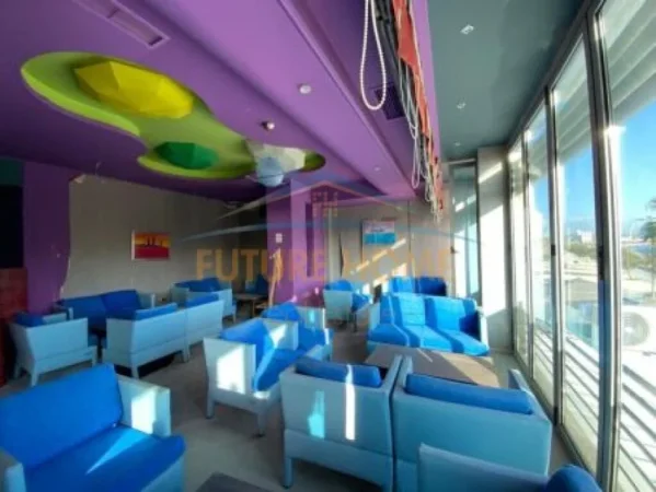 Vollga, shitet ambjent biznesi Kati 1, 180 m² 350.000 € (Durres)