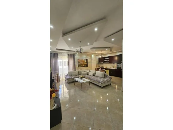 Prane Ish URT, shitet apartament 2+1+Ballkon Kati 4, 116 m² 117.000 € (Durres)